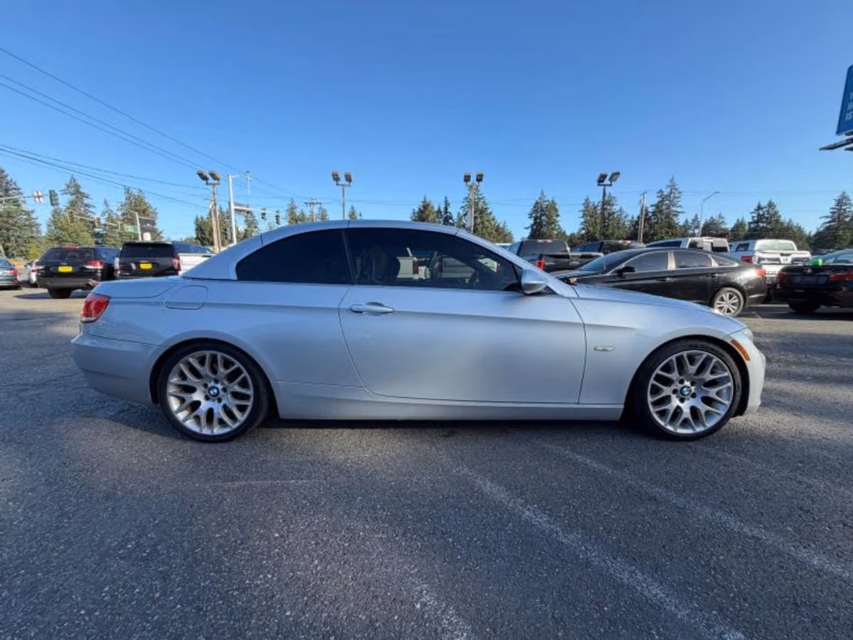 2008 BMW 3 Series 328i Image 9