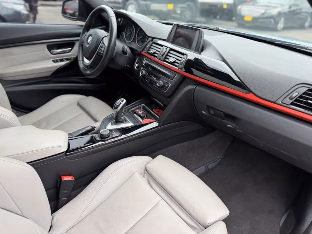 2013 BMW 3 Series 328i Image 13