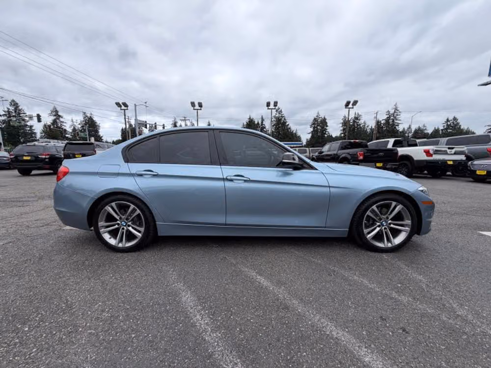 2013 BMW 3 Series 328i Image 7