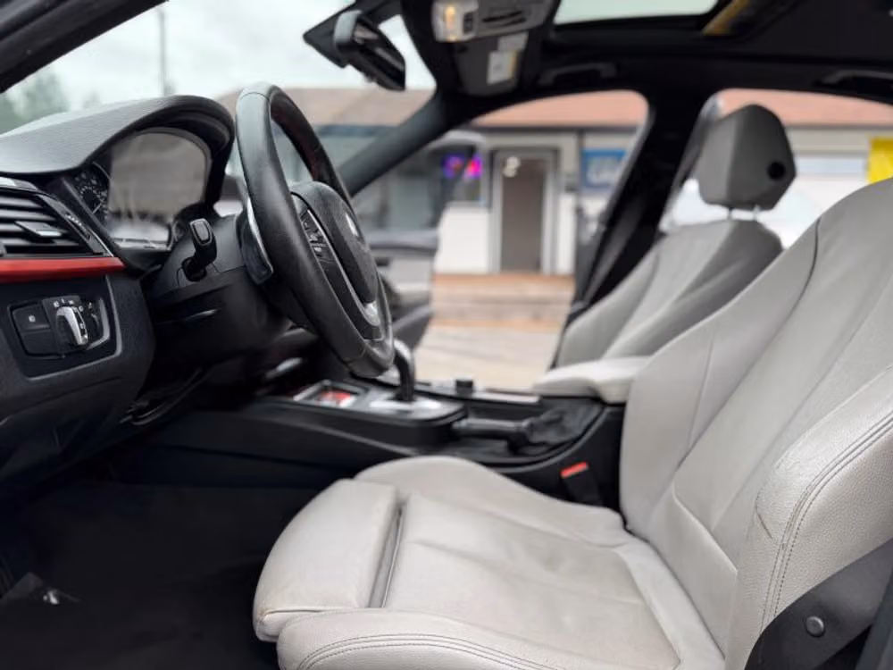 2013 BMW 3 Series 328i Image 31