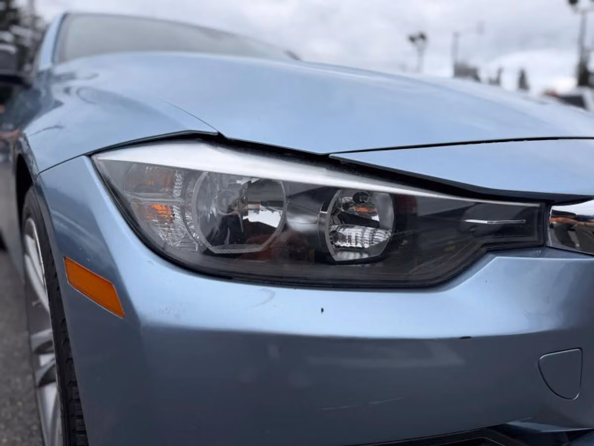 2013 BMW 3 Series 328i Image 10