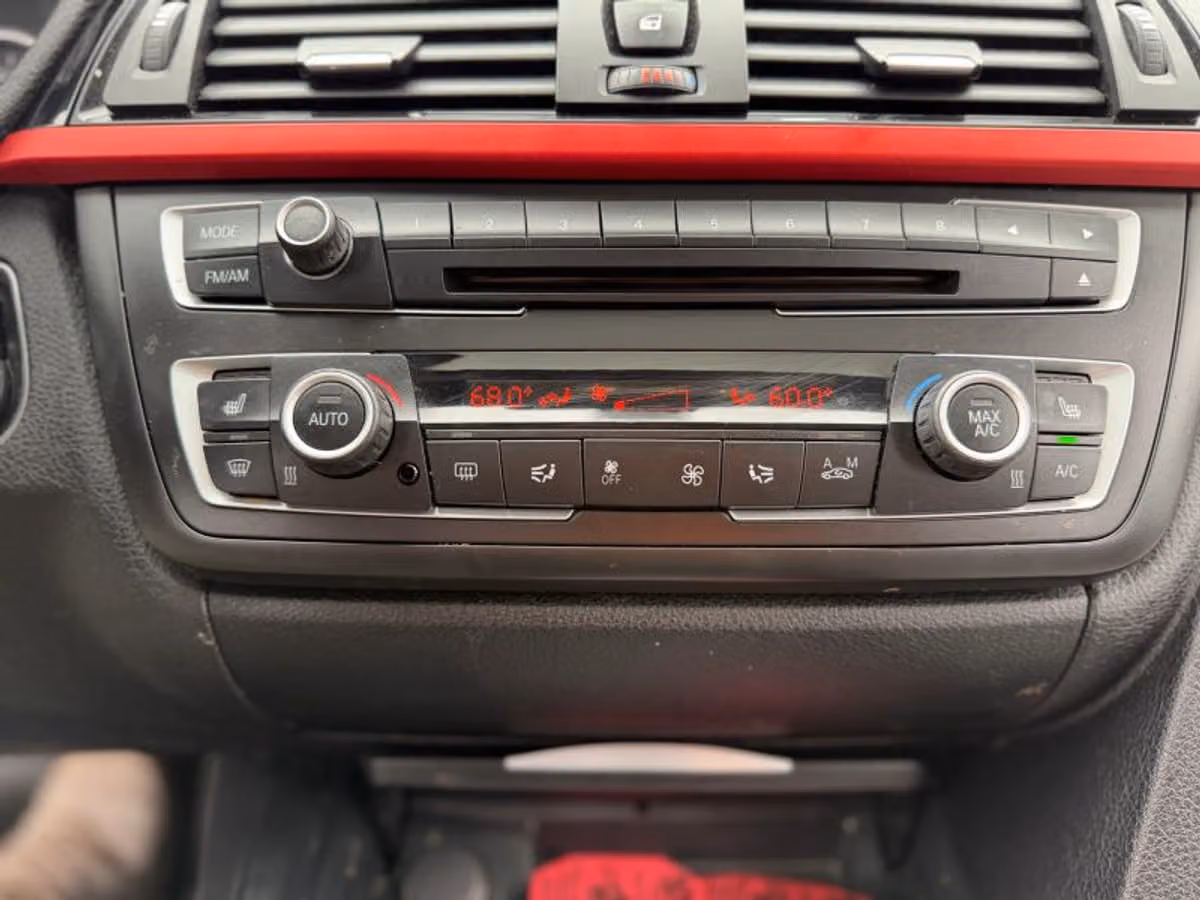 2013 BMW 3 Series 328i Image 35