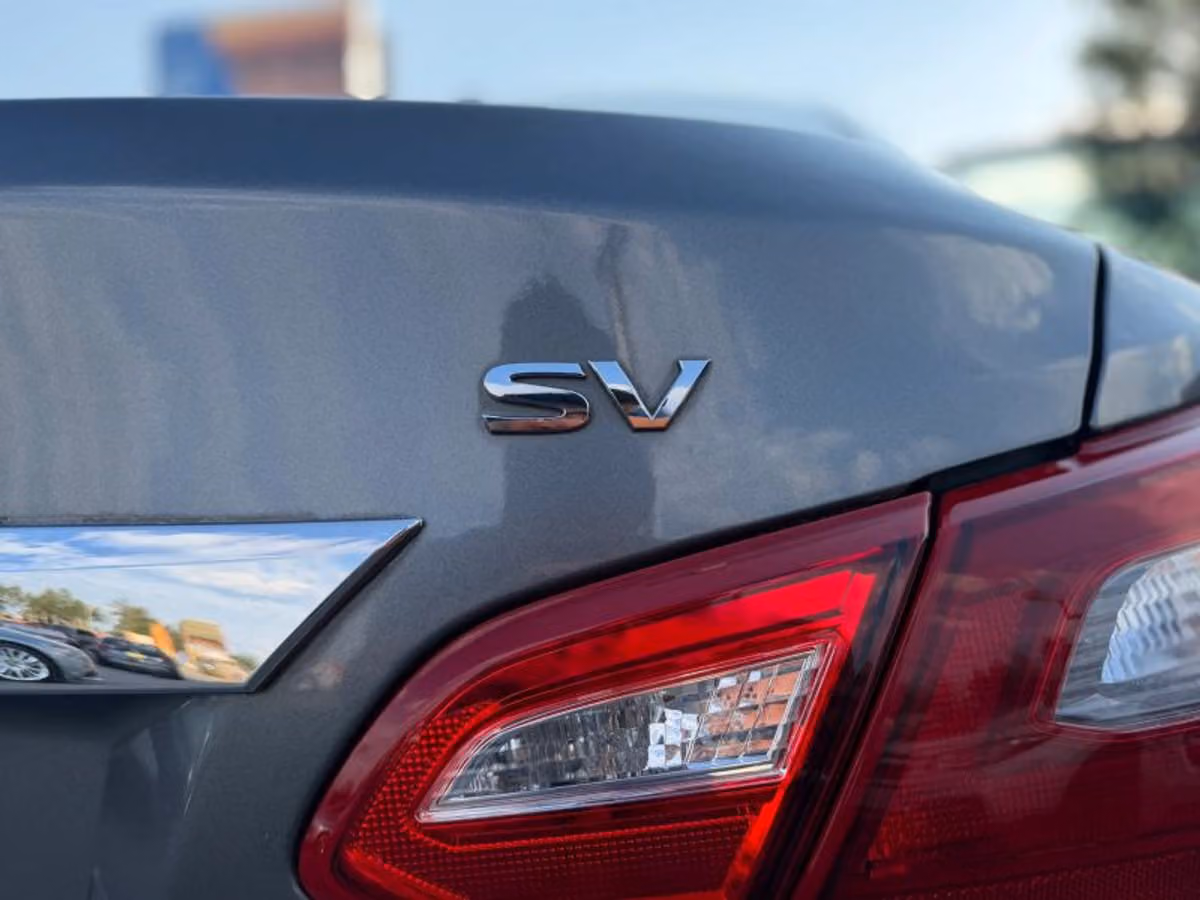 2017 Nissan Altima 2.5 SV Image 21
