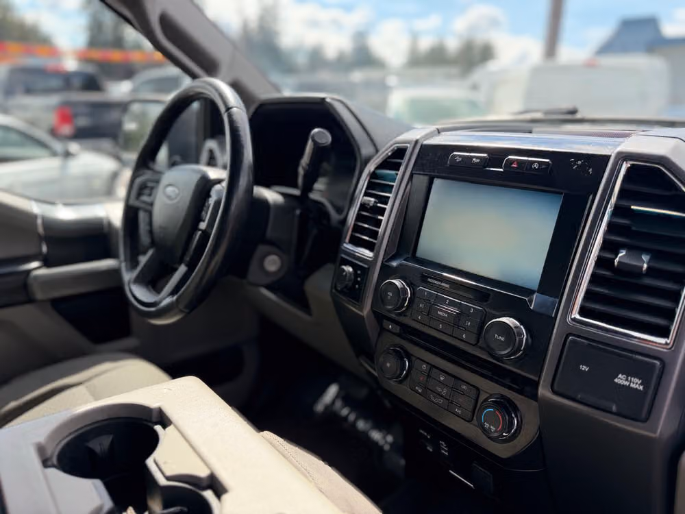 2015 Ford F-150 XLT SuperCab Image 13