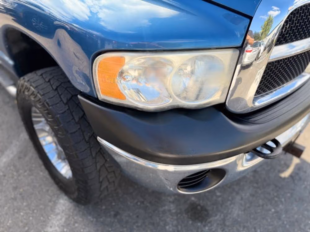 2004 Dodge Ram 3500 ST 8 ft Crew Cab Image 9