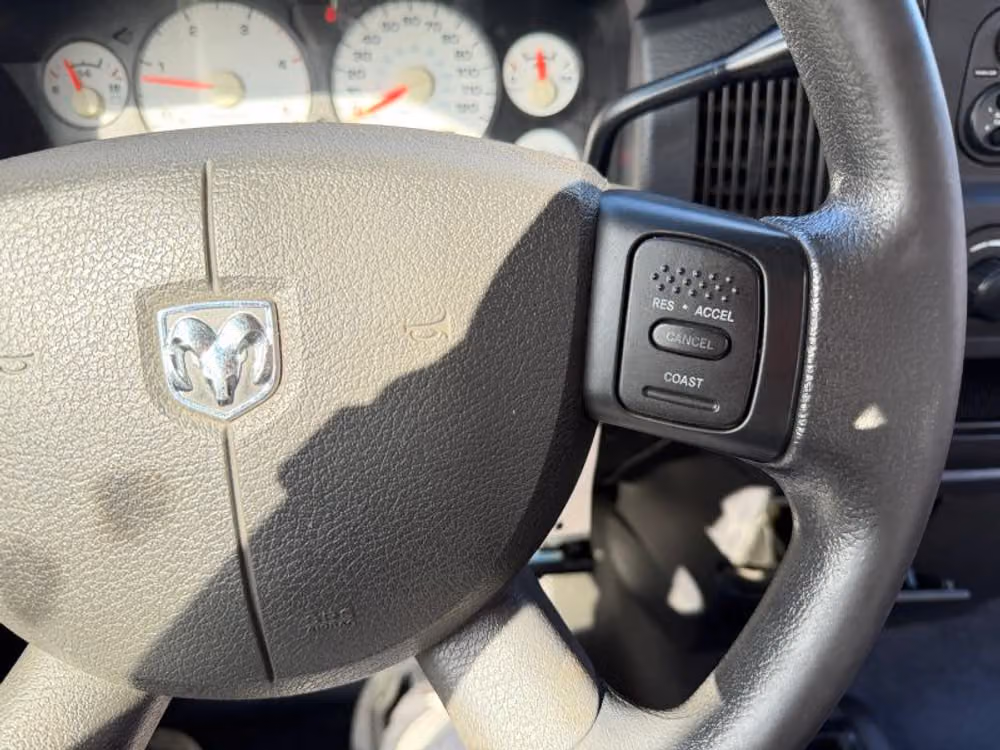 2004 Dodge Ram 3500 ST 8 ft Crew Cab Image 37