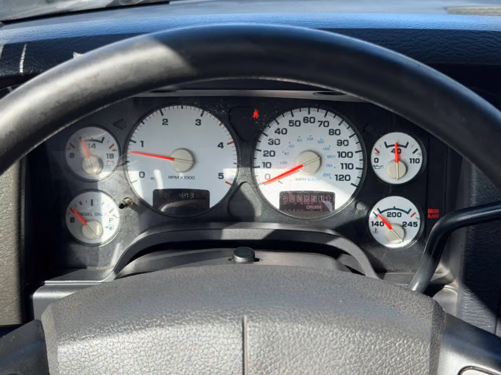 2004 Dodge Ram 3500 ST 8 ft Crew Cab Image 39