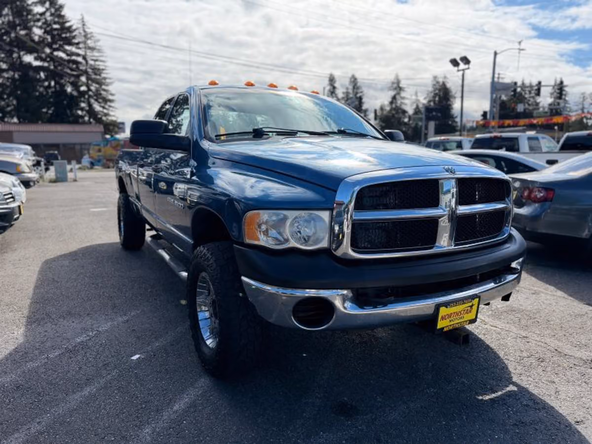 2004 Dodge Ram 3500 ST 8 ft Crew Cab Image 7