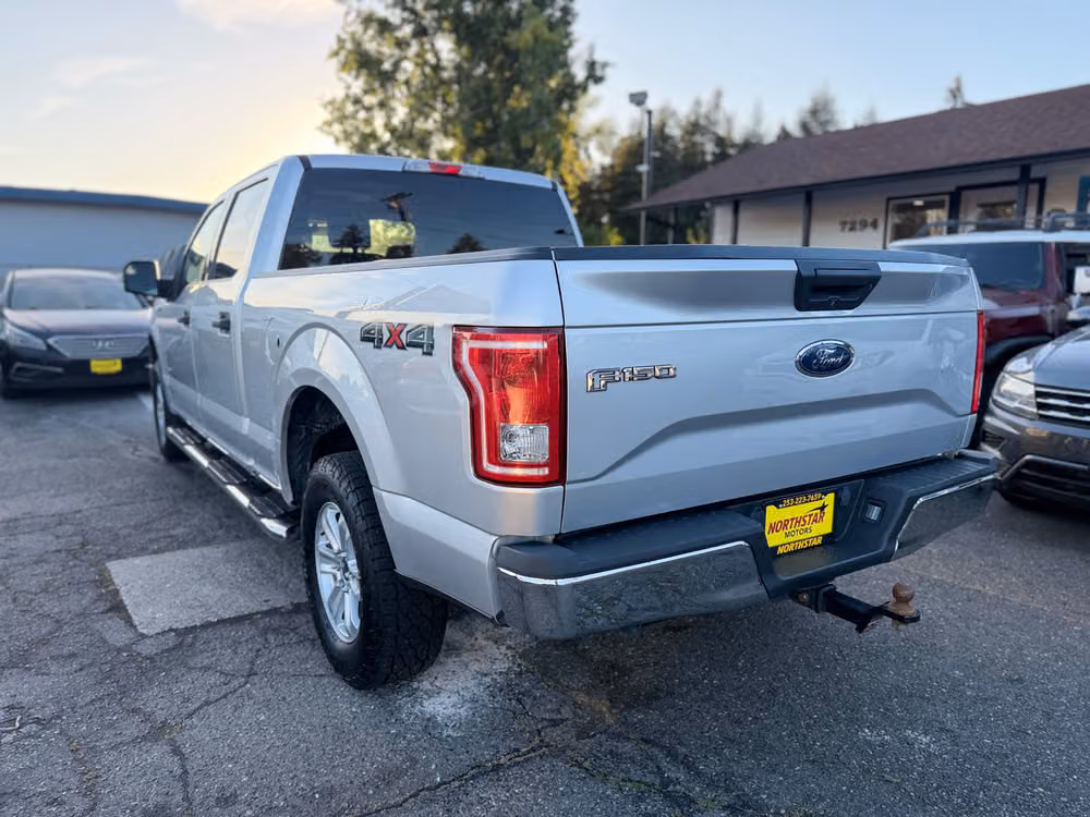 2017 Ford F-150 XLT SuperCrew Lower Image 1