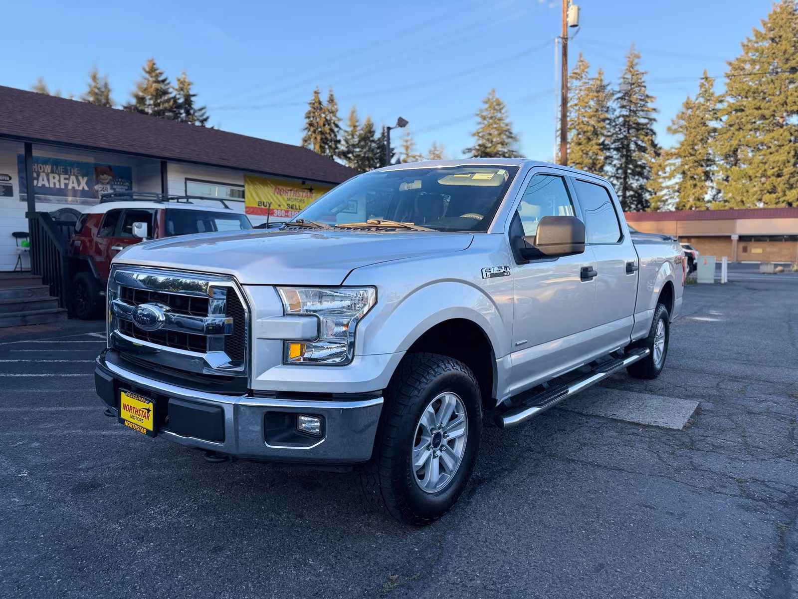 2017 Ford F-150 XLT SuperCrew Upper Image 1