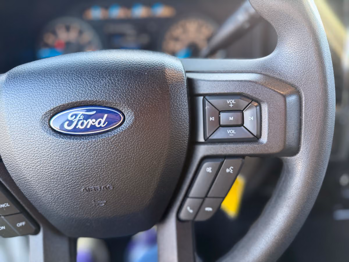 2017 Ford F-150 XLT SuperCrew Image 48