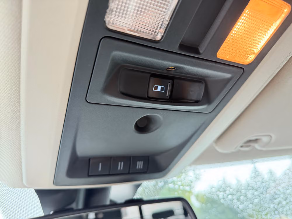 2015 Ram 1500 SLT Crew Cab Image 42