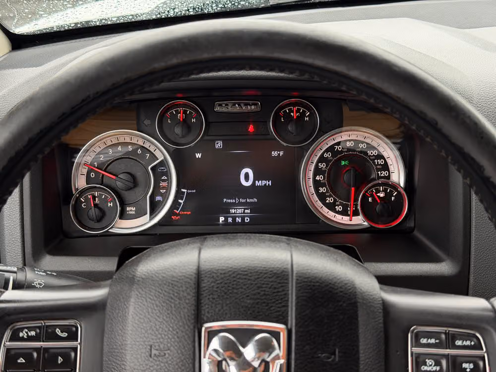 2015 Ram 1500 SLT Crew Cab Image 46