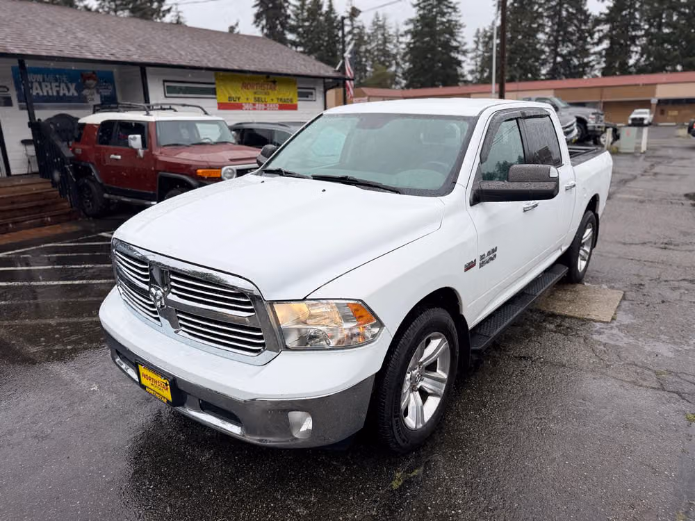 2015 Ram 1500 SLT Crew Cab Image 49