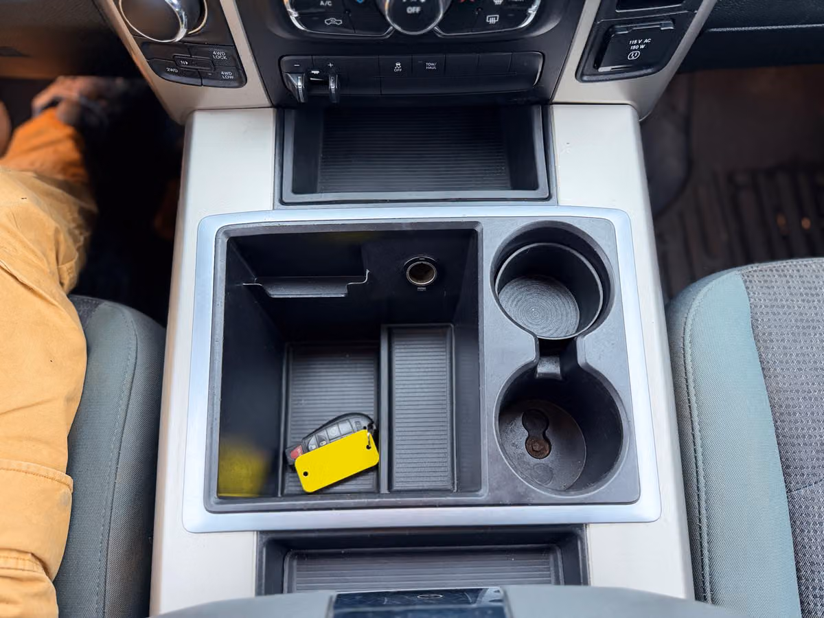 2015 Ram 1500 SLT Crew Cab Image 37