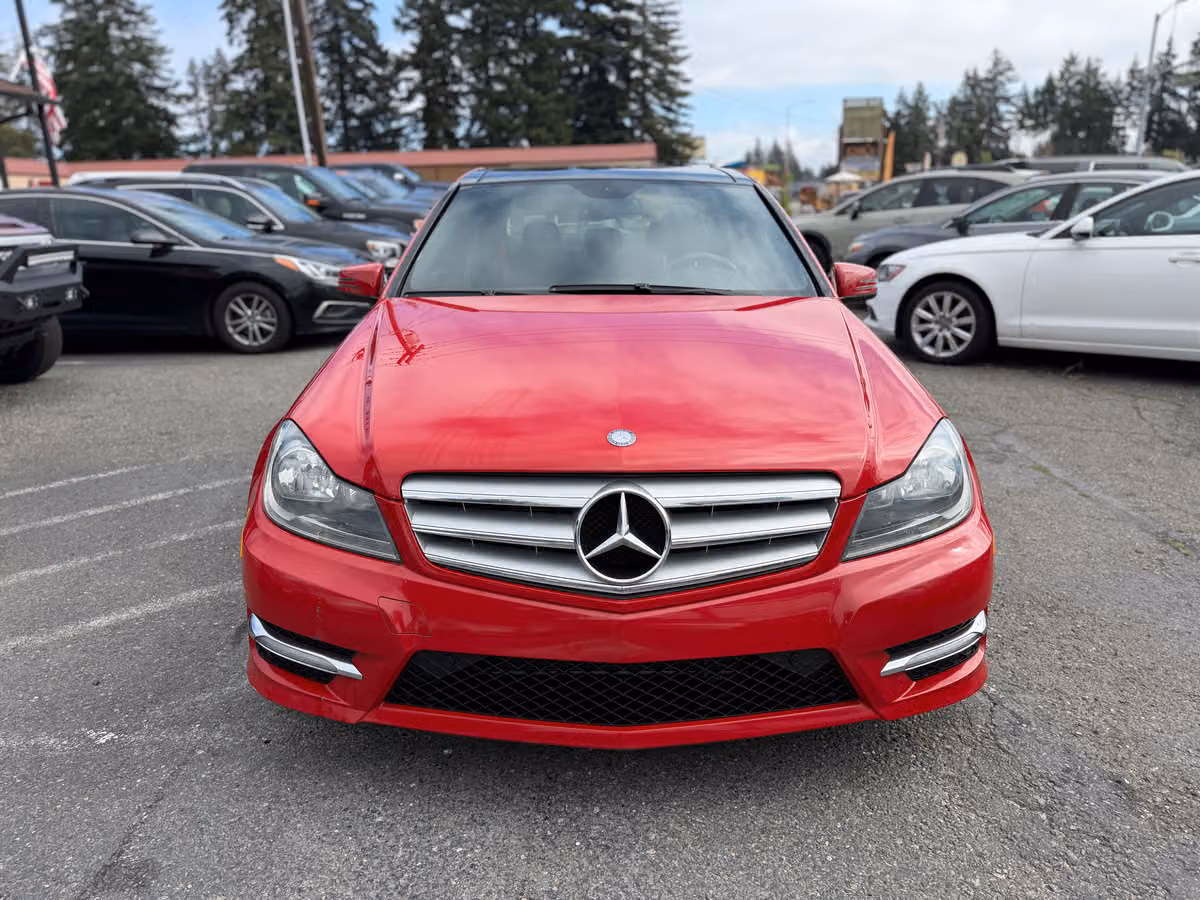 2013 Mercedes-Benz C-Class C 300 4MATIC Image 8