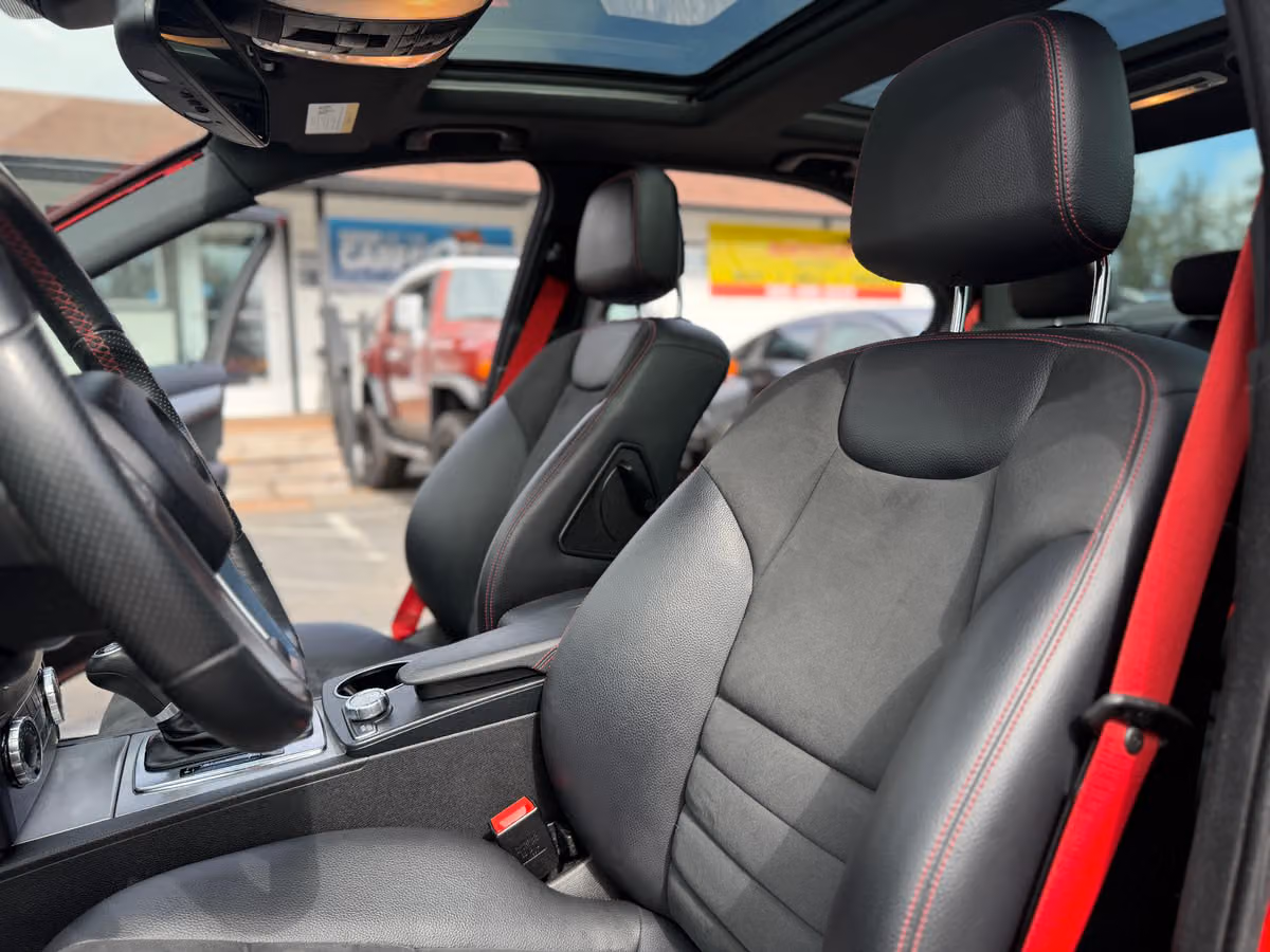 2013 Mercedes-Benz C-Class C 300 4MATIC Image 37