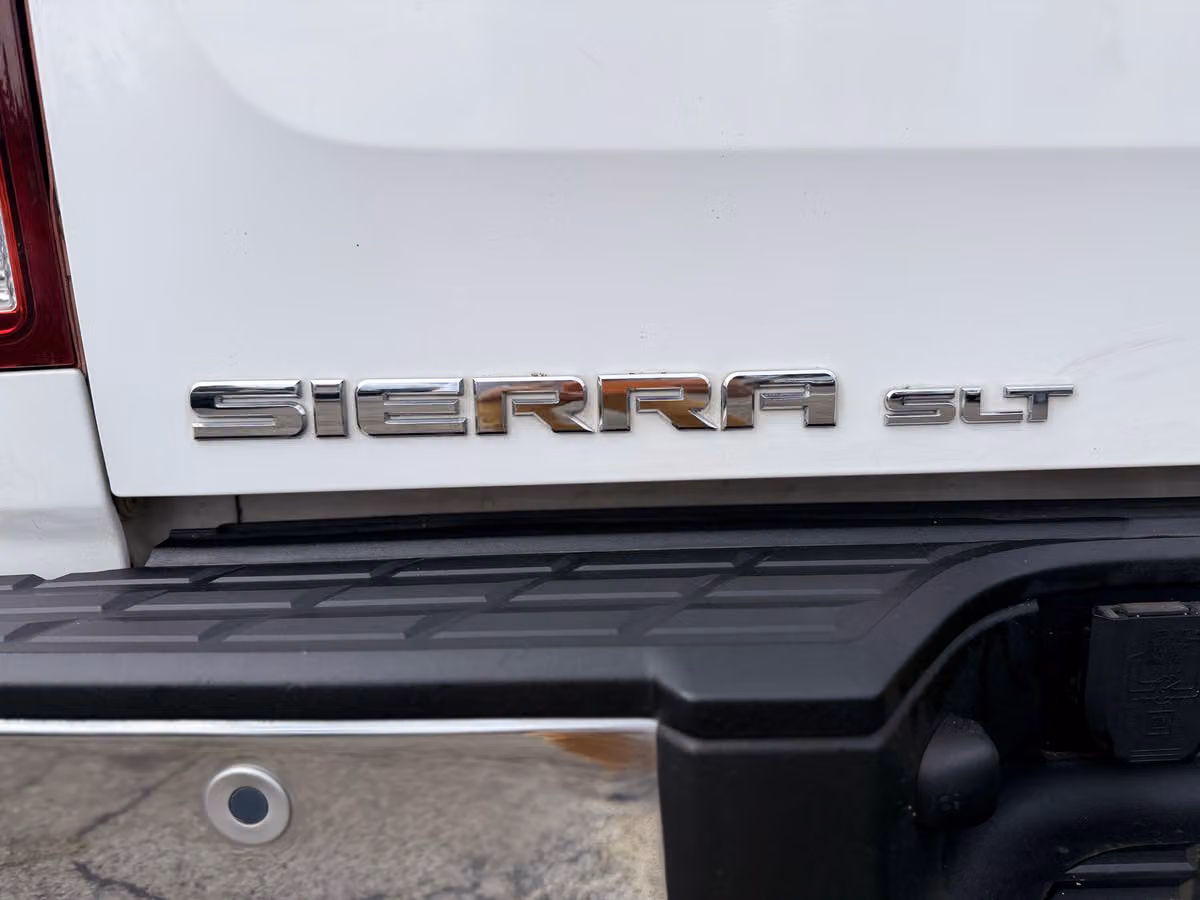2013 GMC Sierra 1500 SLT Crew Cab Image 26
