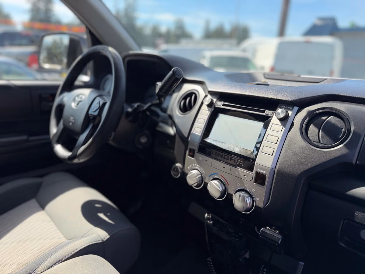 2014 Toyota Tundra SR Double Cab Image 11