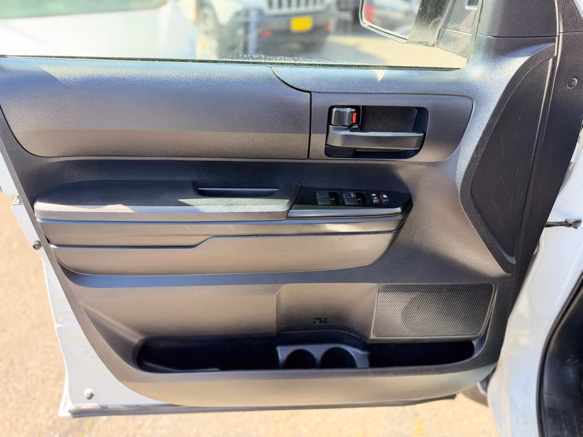 2014 Toyota Tundra SR Double Cab Image 28