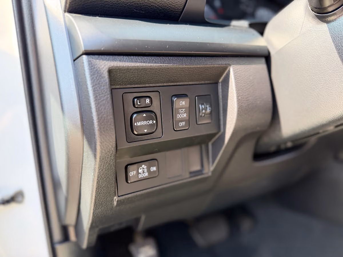 2014 Toyota Tundra SR Double Cab Image 30
