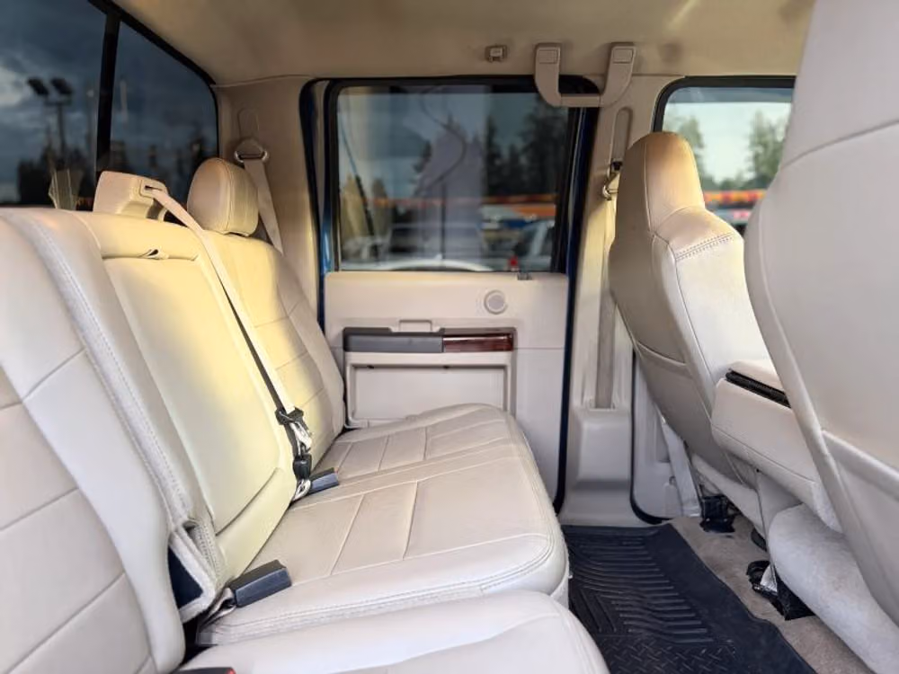 2008 Ford F-350 Super Duty Lariat Crew Cab Image 22