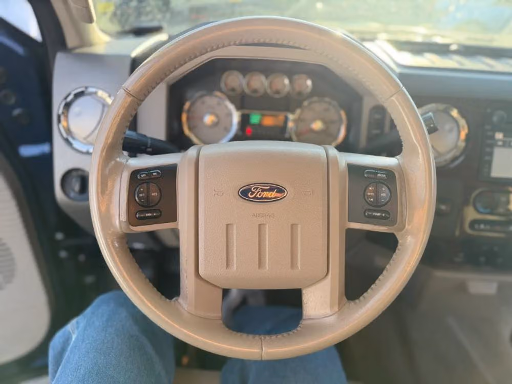 2008 Ford F-350 Super Duty Lariat Crew Cab Image 56