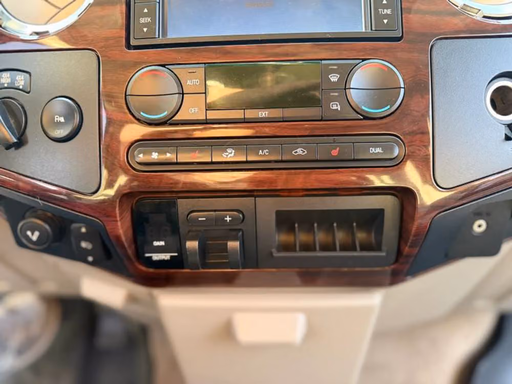 2008 Ford F-350 Super Duty Lariat Crew Cab Image 51