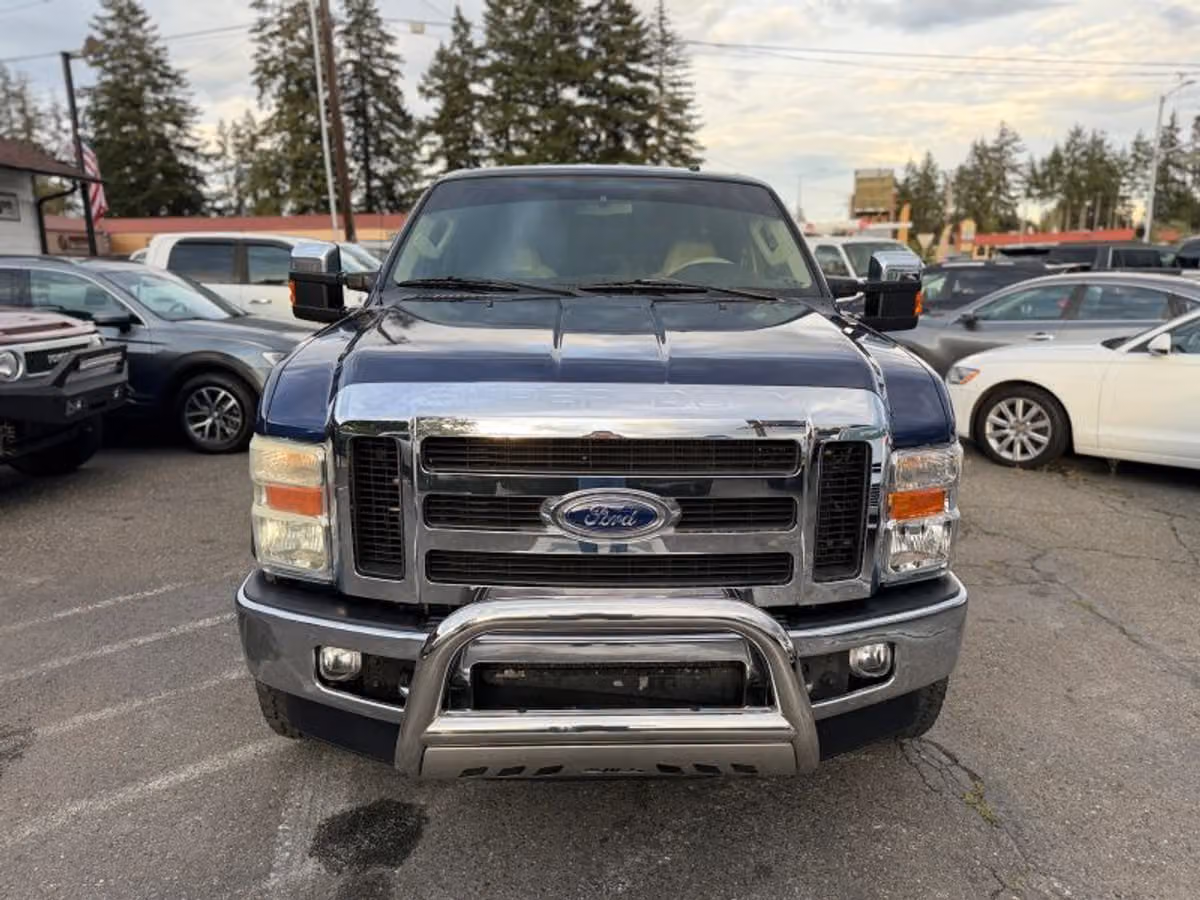 2008 Ford F-350 Super Duty Lariat Crew Cab Image 9