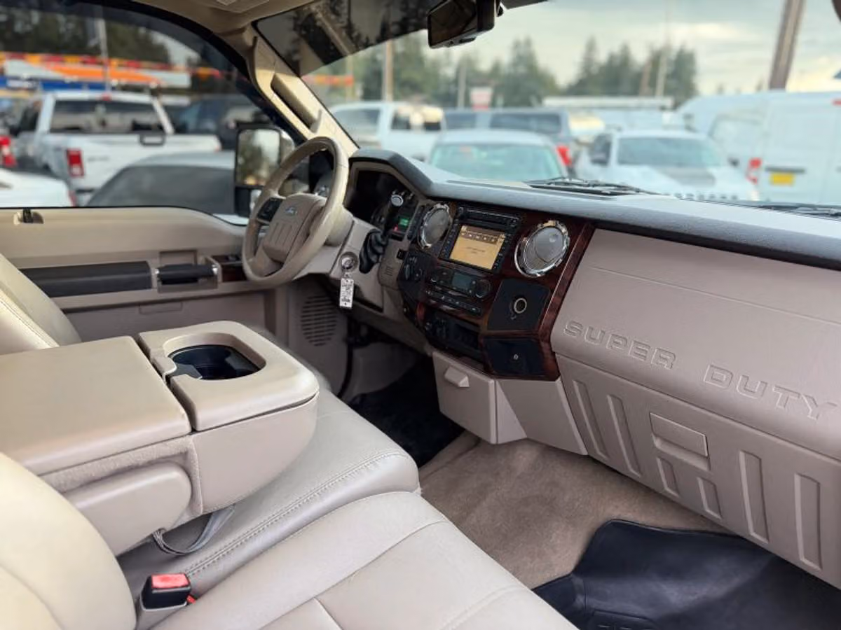2008 Ford F-350 Super Duty Lariat Crew Cab Image 17
