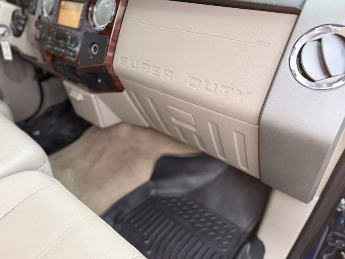 2008 Ford F-350 Super Duty Lariat Crew Cab Image 19