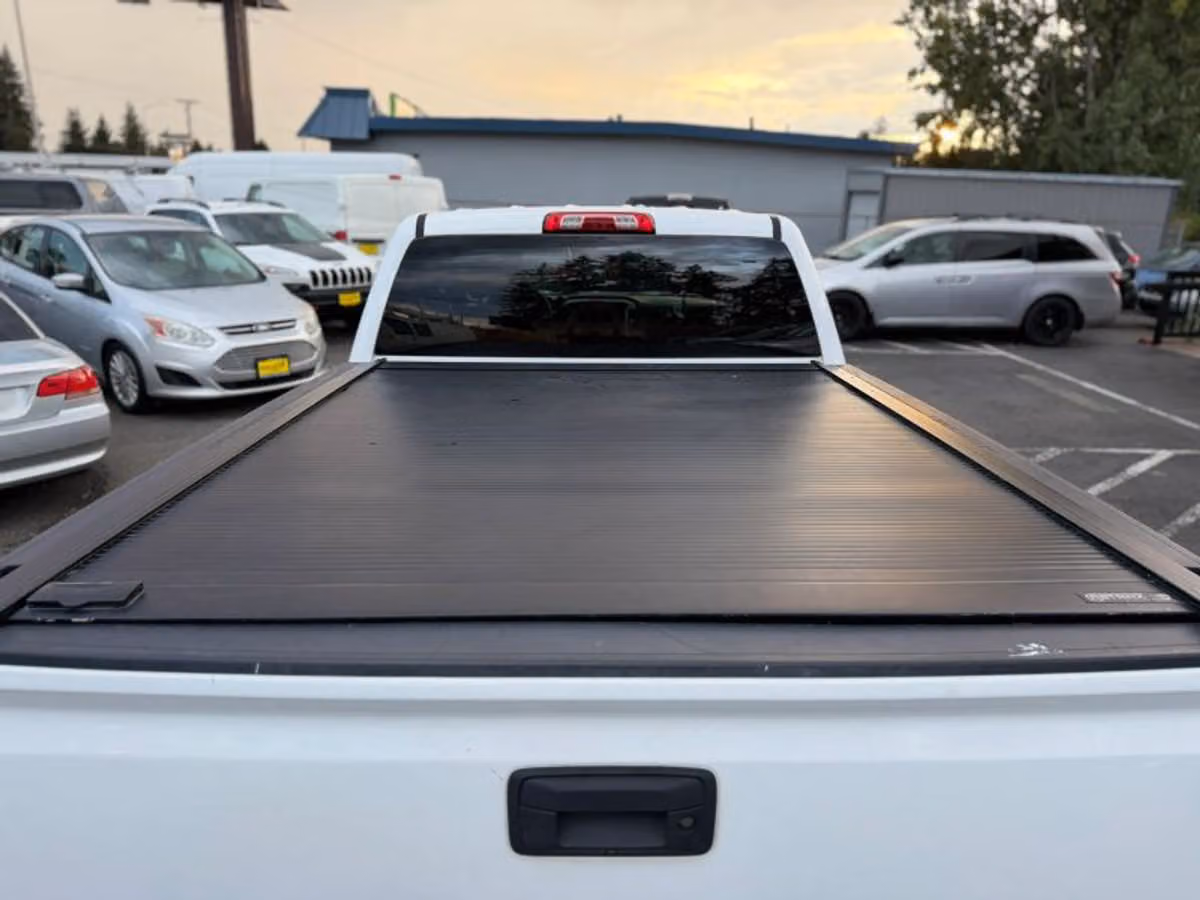 2016 Chevrolet Silverado 1500 LT Double Cab Image 23