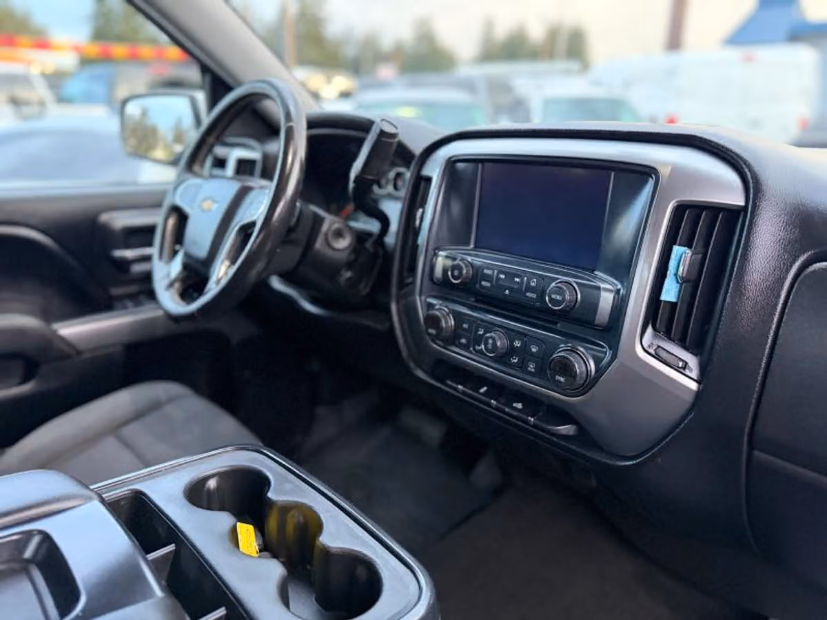 2016 Chevrolet Silverado 1500 LT Double Cab Image 12
