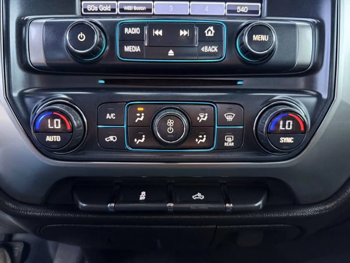 2016 Chevrolet Silverado 1500 LT Double Cab Image 38