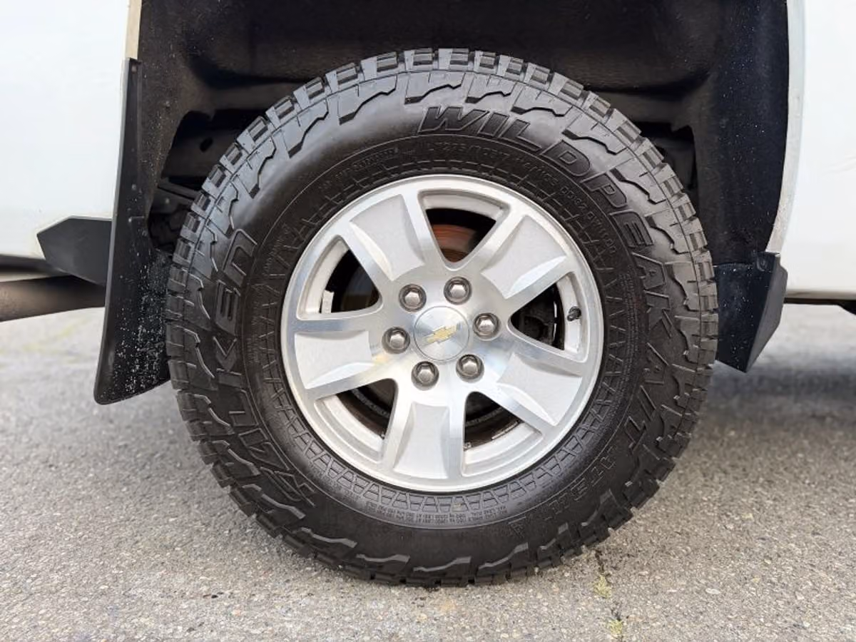 2016 Chevrolet Silverado 1500 LT Double Cab Image 22