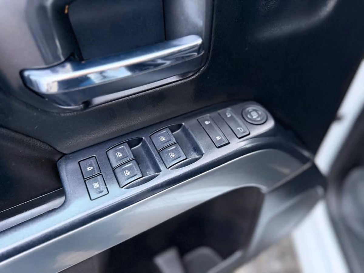 2016 Chevrolet Silverado 1500 LT Double Cab Image 31
