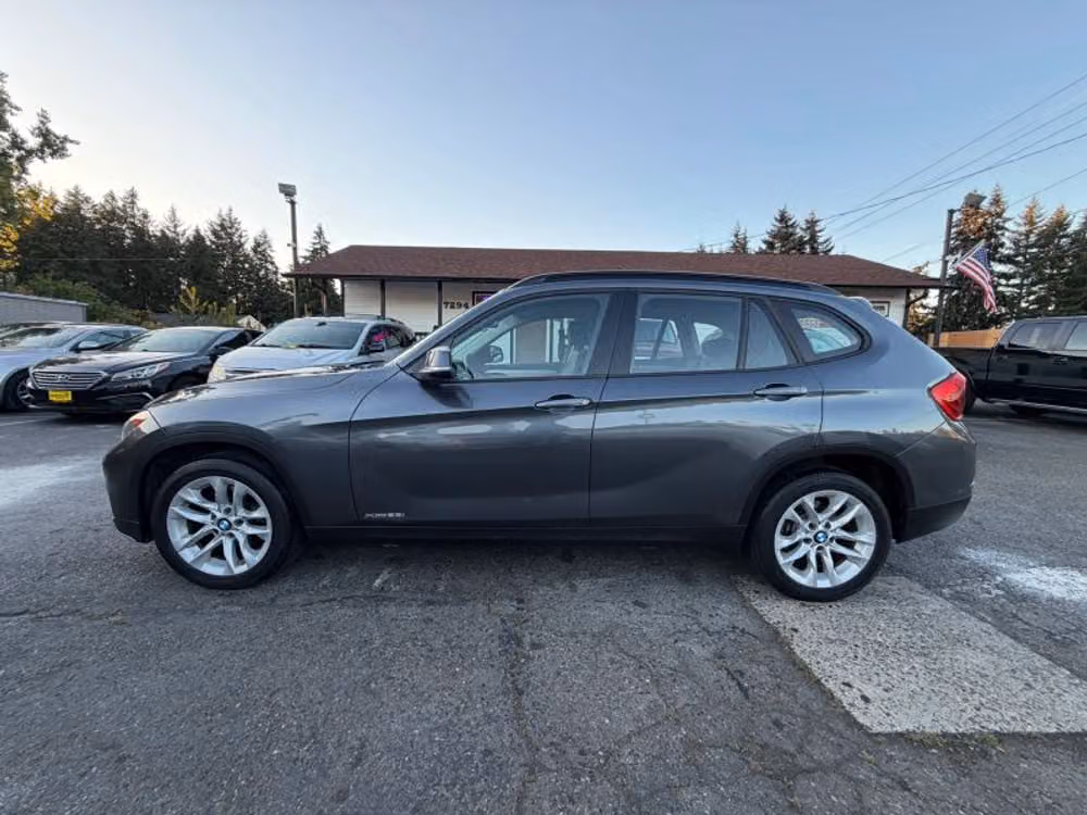 2015 BMW X1 xDrive28i Image 2