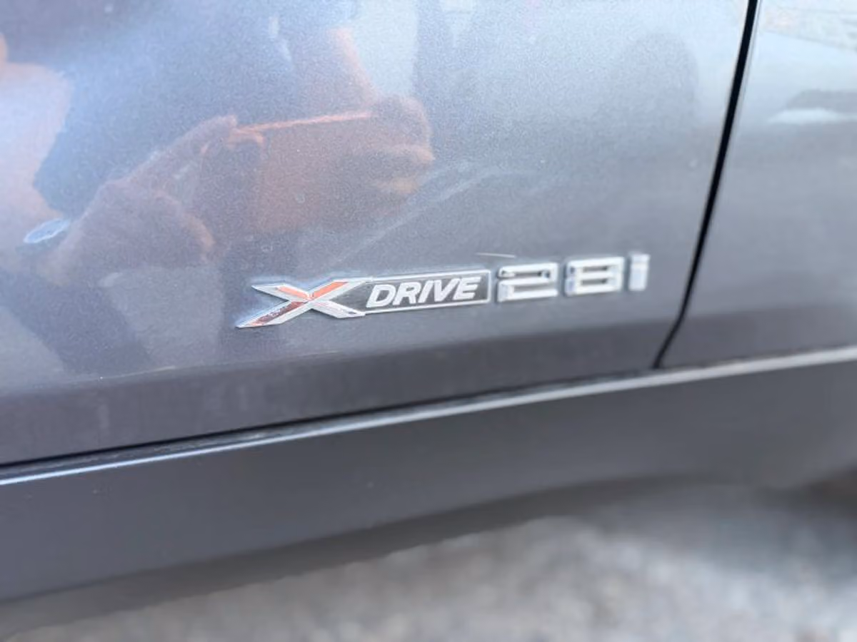 2015 BMW X1 xDrive28i Image 11
