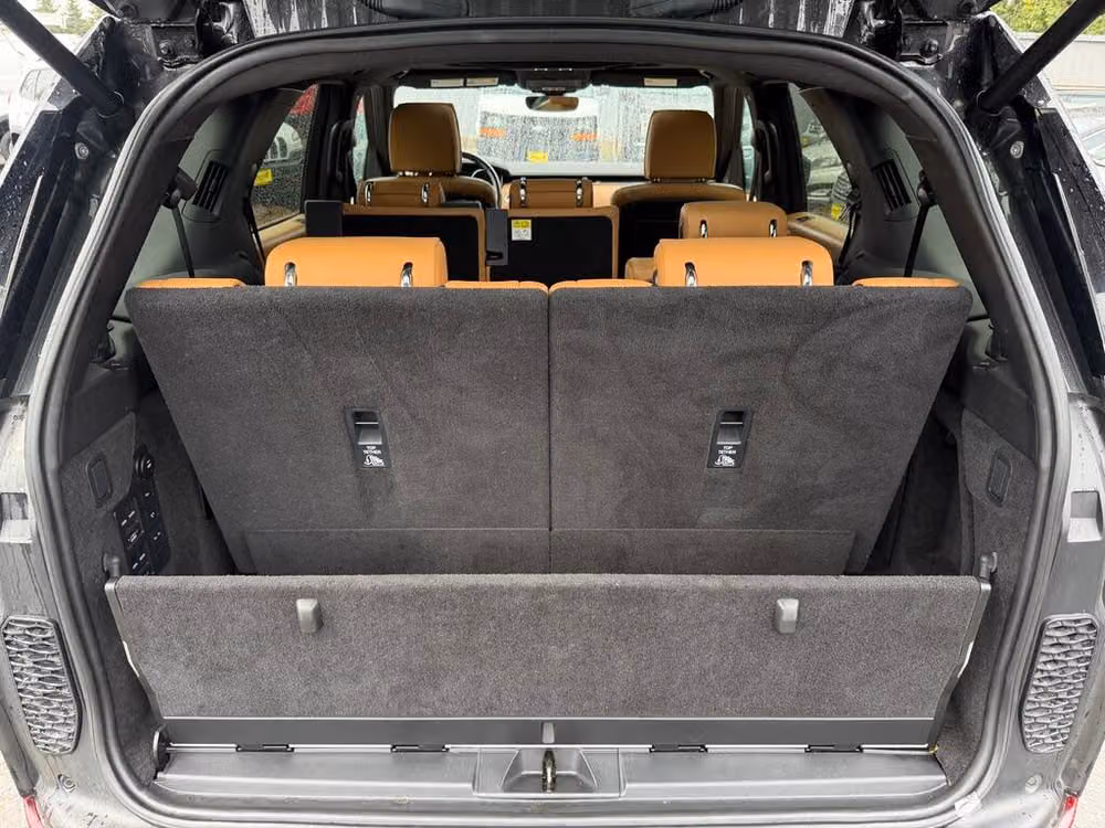 2017 Land Rover Discovery HSE Luxury Image 33