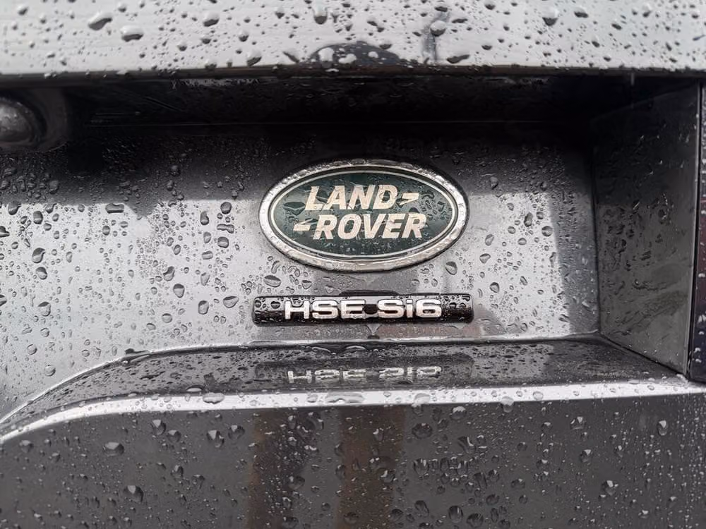 2017 Land Rover Discovery HSE Luxury Image 37