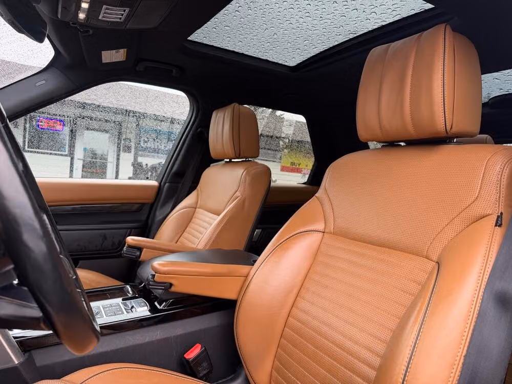 2017 Land Rover Discovery HSE Luxury Image 48