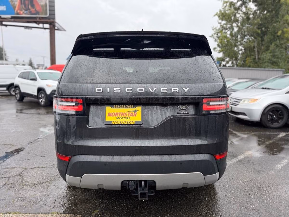 2017 Land Rover Discovery HSE Luxury Image 4