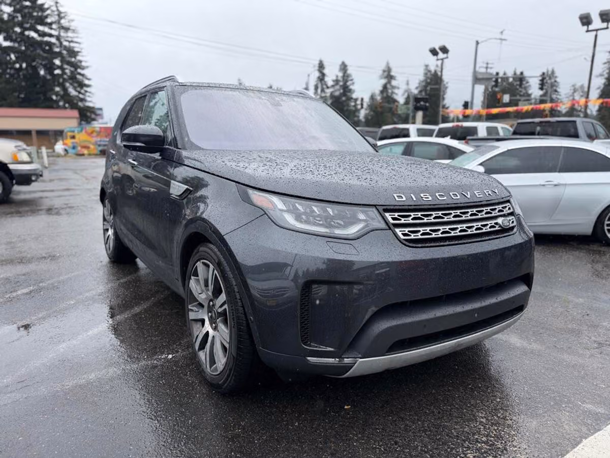 2017 Land Rover Discovery HSE Luxury Image 7