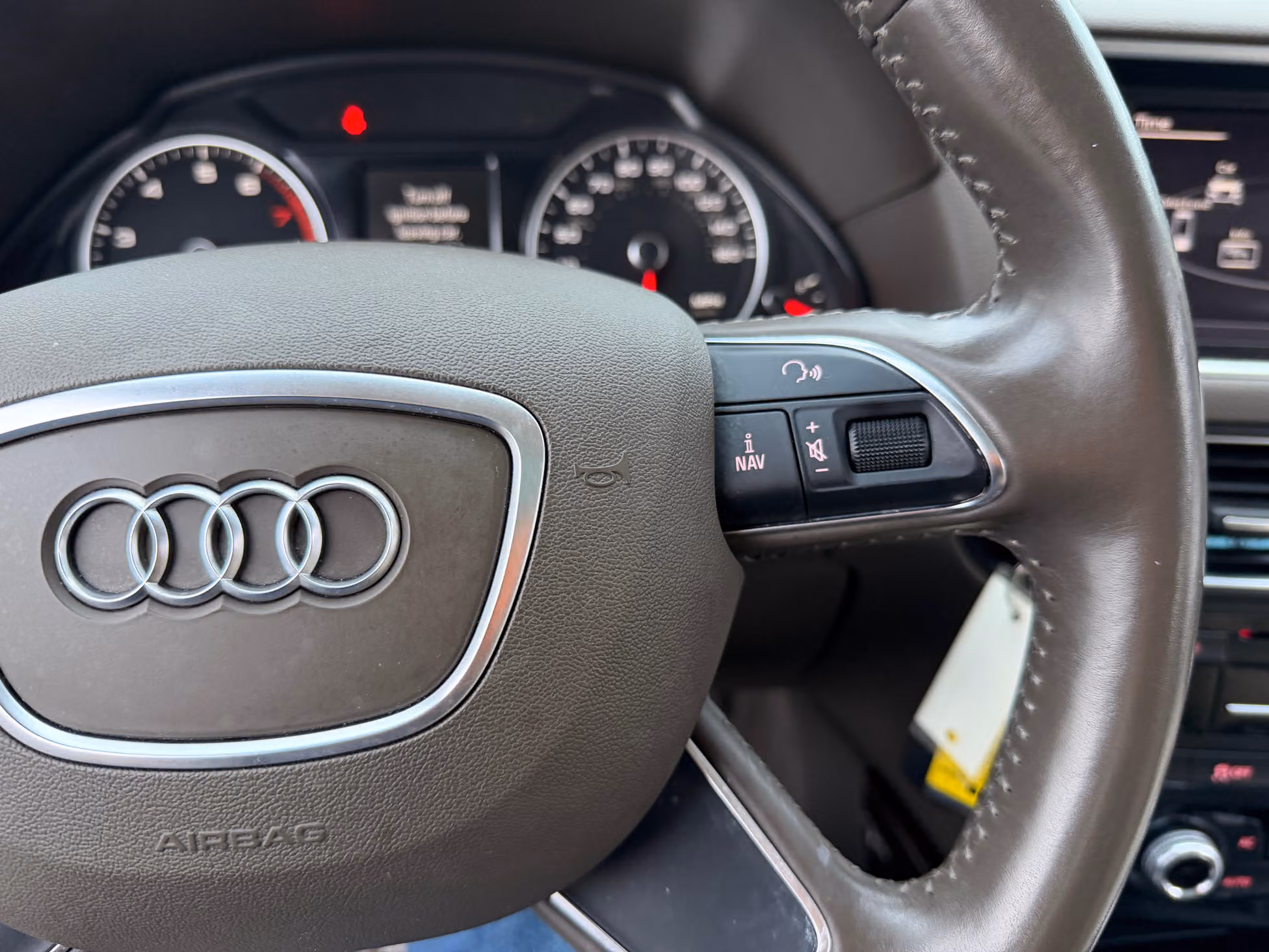2013 Audi Q5 2.0T quattro Premium Plus Image 43