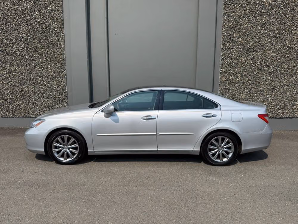 2007 Lexus ES 350 Base Image 2
