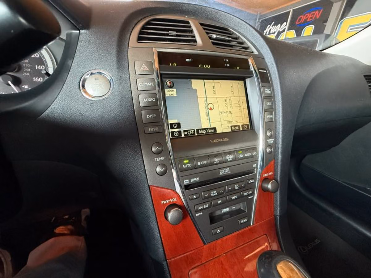 2007 Lexus ES 350 Base Image 11