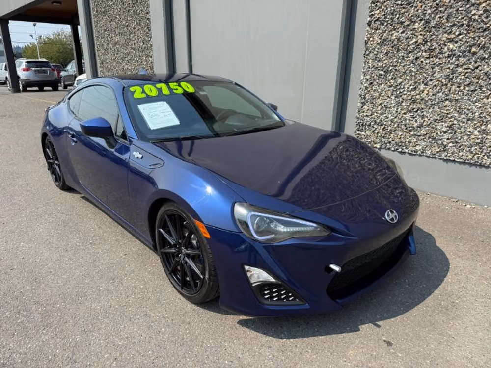 2016 Scion FR-S Base Image 4