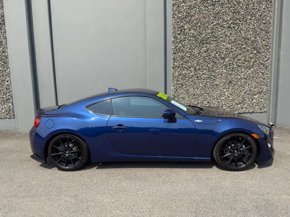 2016 Scion FR-S Base Image 5
