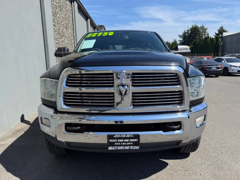 2011 Ram 3500 SLT Pickup 4D 6 1/3 ft Crew Cab Image 7