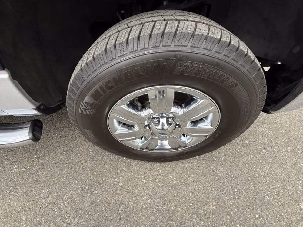 2012 Ford F-150 XLT SuperCrew Image 19